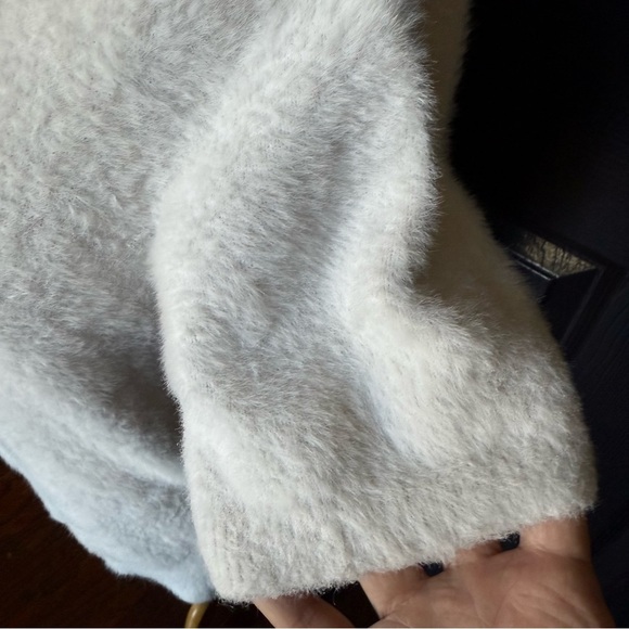 Maeve Scoop Neck Eyelash Sweater Tee L - Picture 6 of 12